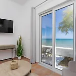 Aliki's Summerhouses Beachfront