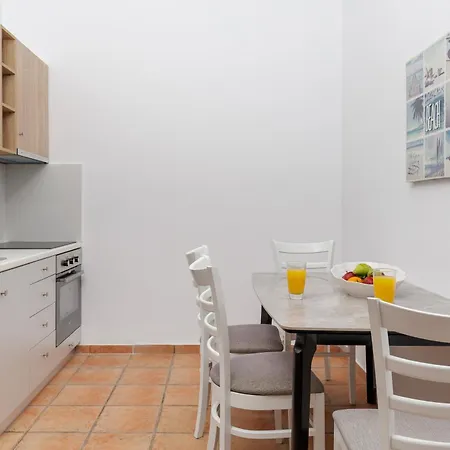 Aliki's Summerhouses Beachfront Hotel apartamentowy 3*