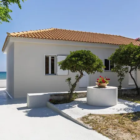 Aliki's Summerhouses Beachfront Hotel apartamentowy Argassi