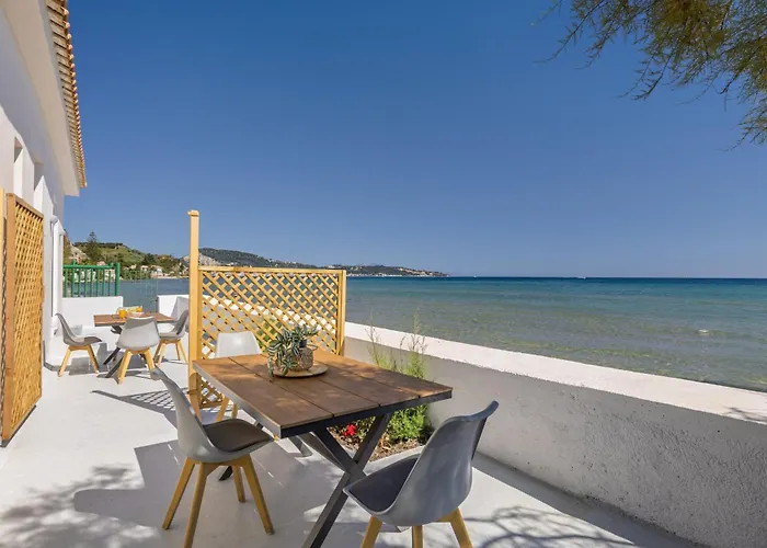 Aliki's Summerhouses Beachfront Argassi