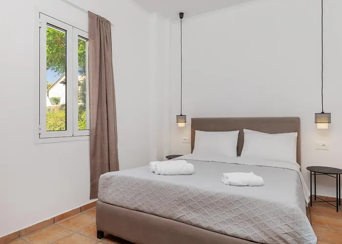 Aliki's Summerhouses Beachfront Argassi