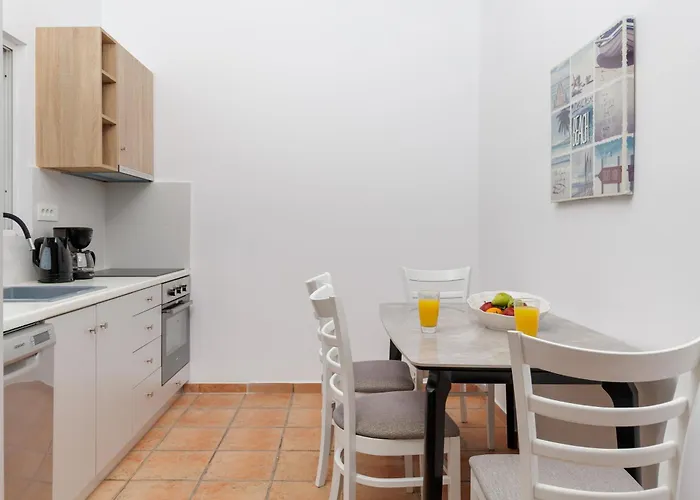 Aliki's Summerhouses Beachfront Lejlighedshotel 3*