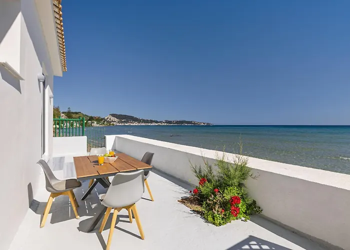 Aliki's Summerhouses Beachfront 3*