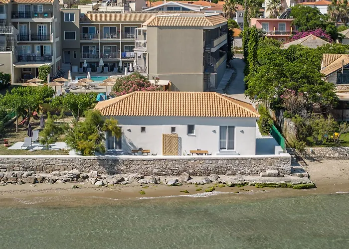 Aliki's Summerhouses Beachfront 3*