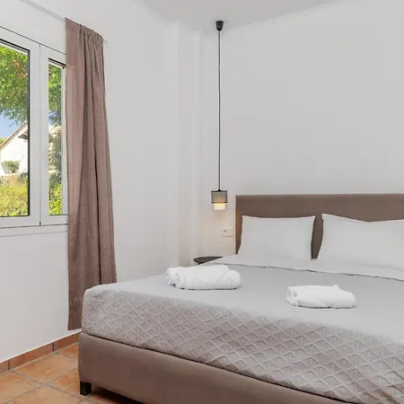 Aliki's Summerhouses Beachfront Argassi