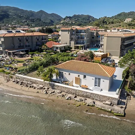 Aliki's Summerhouses Beachfront